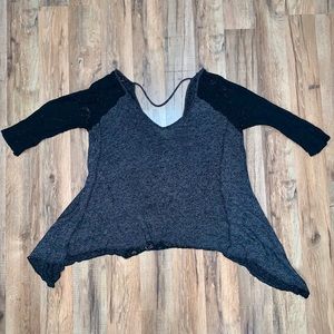 Hollister shark bite blouse